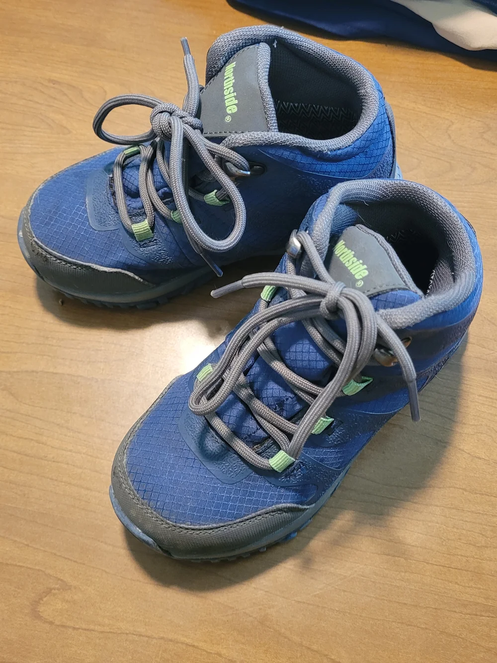 Northside Kids Blue Hiking Sneakers size 12